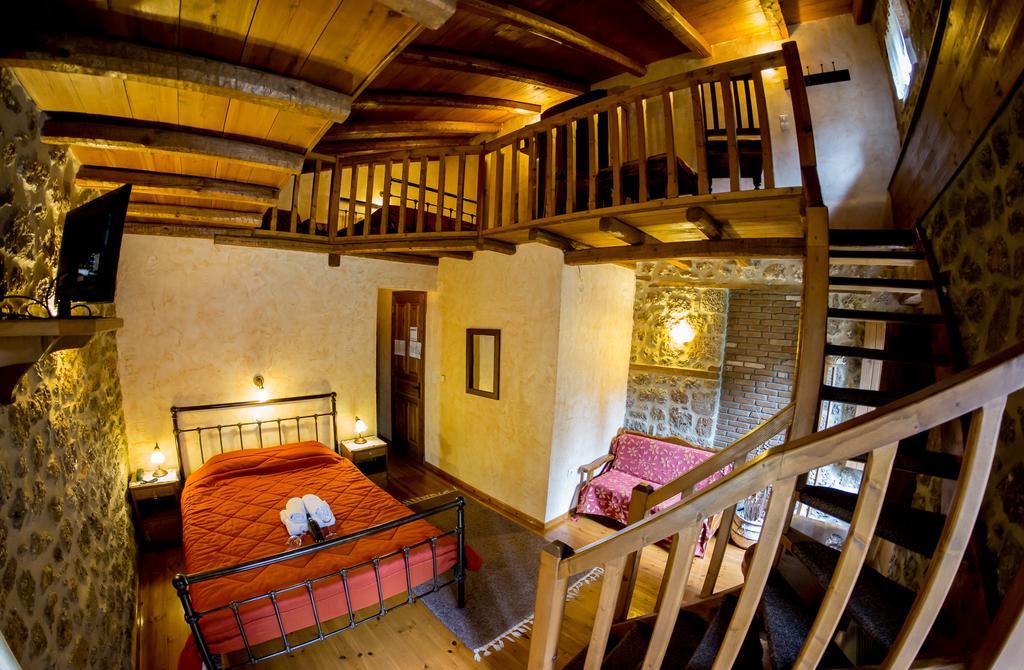 Pigi Tarlampa Hotel Ano Trikala Exterior foto