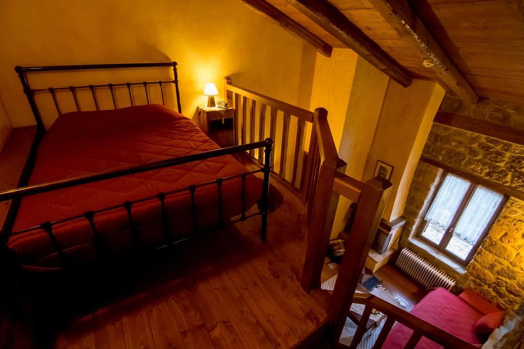 Pigi Tarlampa Hotel Ano Trikala Quarto foto